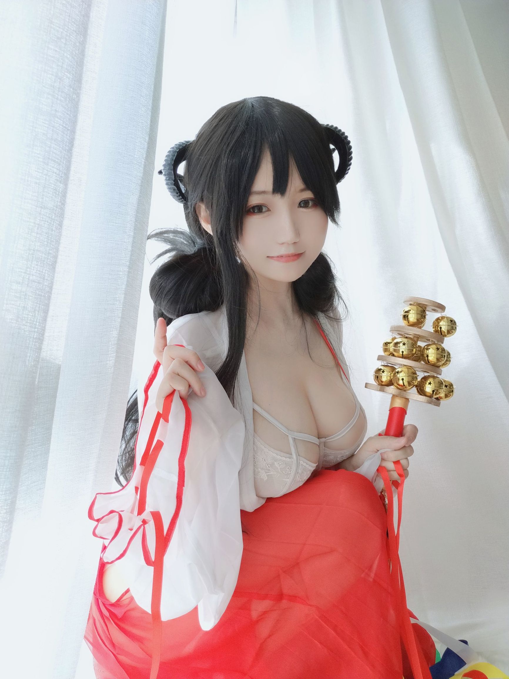 [网红COSER]动漫博主小仓千代w巫女插图2